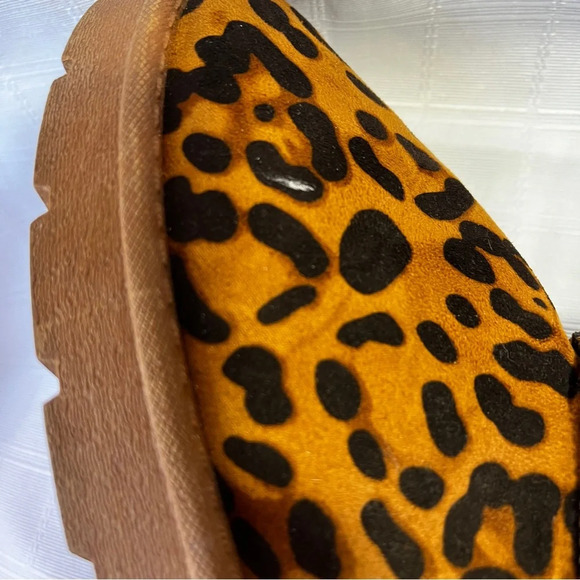 Faux Fur Leopard Print Fashion Winter Boots Women's Size 6 - Picture 5 of 13